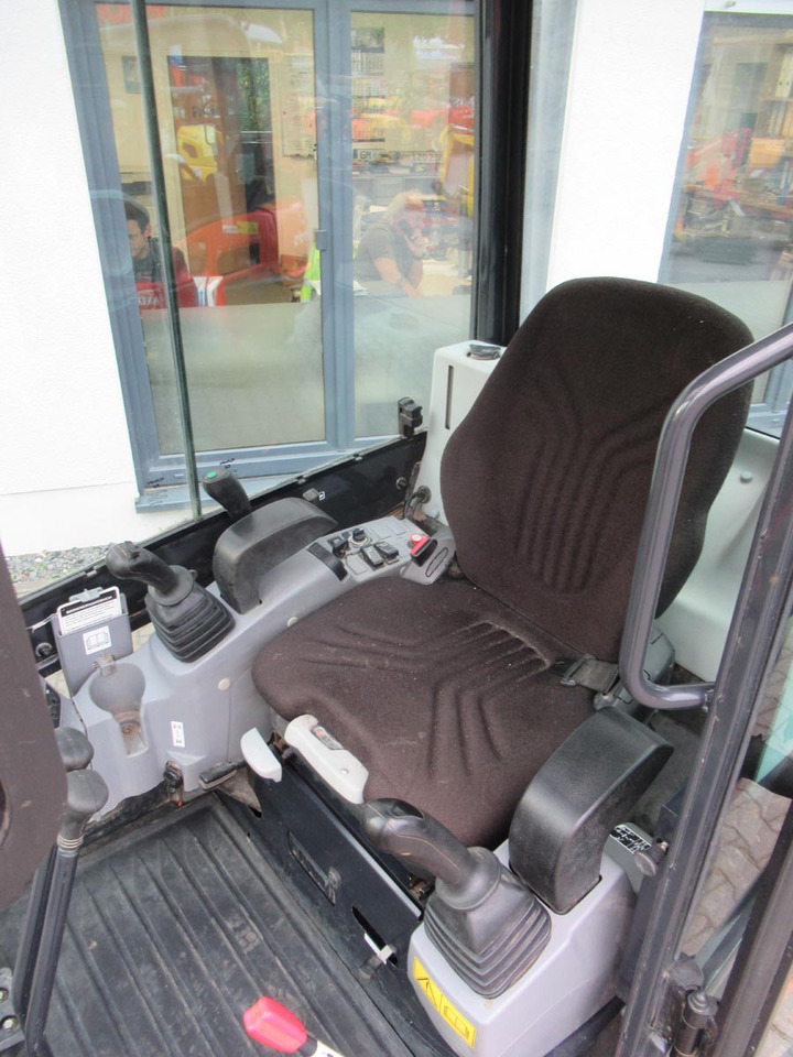 Mini pelle Kubota KX019-4: photos 8