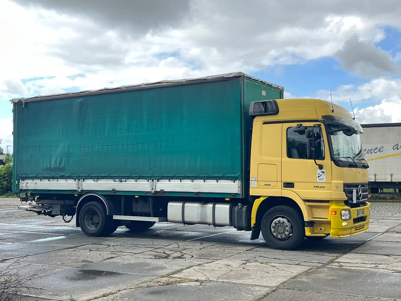 Mercedes-Benz Actros 1832 V6***3Pedal EPS***AIRCO-***Actros 1832*** - Camion fourgon: photos 4 Mercedes-Benz Actros 1832 V6***3Pedal EPS***AIRCO-***Actros 1832*** - Camion fourgon: photos 4