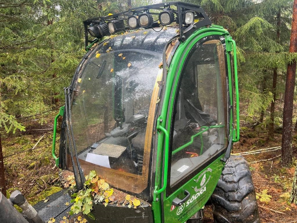 John Deere 1170 E - Abatteuse: photos 4 John Deere 1170 E - Abatteuse: photos 4