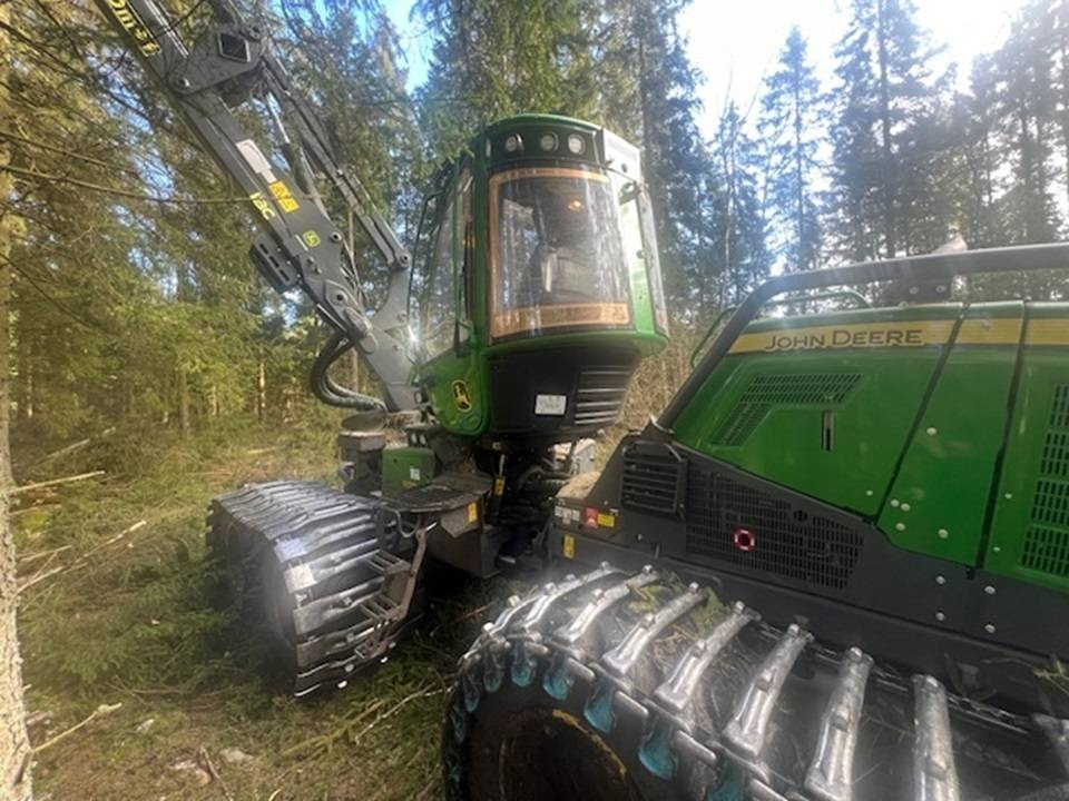 John Deere 1170 G - Abatteuse: photos 1 John Deere 1170 G - Abatteuse: photos 1