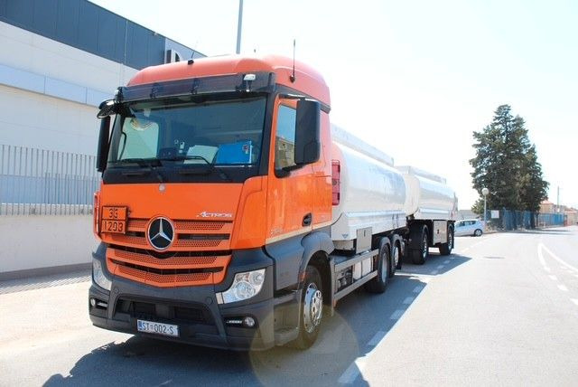 Mercedes-Benz Actros 2548 6x2/4 - Camion citerne: photos 5 Mercedes-Benz Actros 2548 6x2/4 - Camion citerne: photos 5