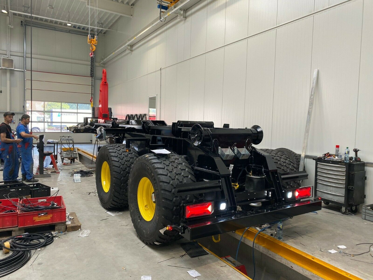 Auflieger Abrollkipper Hakenlift Agrarausführung - Semi-remorque porte-conteneur/ Caisse mobile: photos 4 Auflieger Abrollkipper Hakenlift Agrarausführung - Semi-remorque porte-conteneur/ Caisse mobile: photos 4