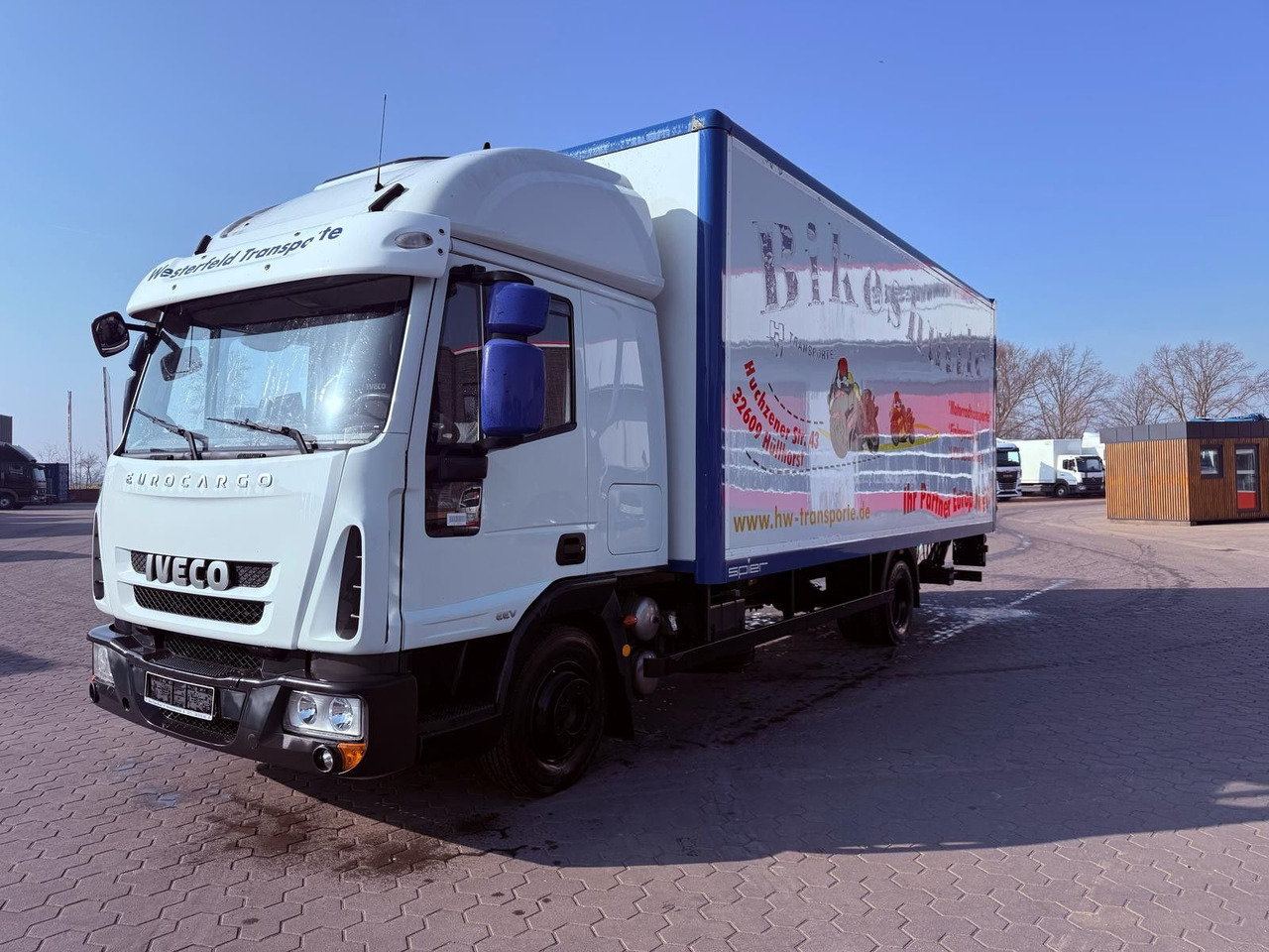 Iveco EEV 80E22 EuroCargo Koffer mit Ladebordwand 1T - Camion fourgon: photos 2 Iveco EEV 80E22 EuroCargo Koffer mit Ladebordwand 1T - Camion fourgon: photos 2