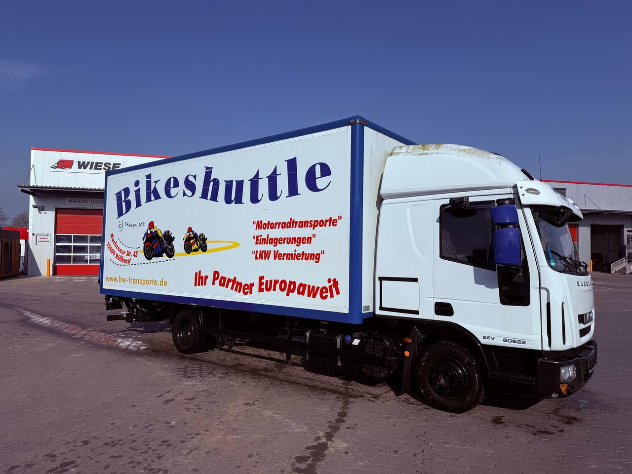 Iveco EEV 80E22 EuroCargo Koffer mit Ladebordwand 1T - Camion fourgon: photos 1 Iveco EEV 80E22 EuroCargo Koffer mit Ladebordwand 1T - Camion fourgon: photos 1