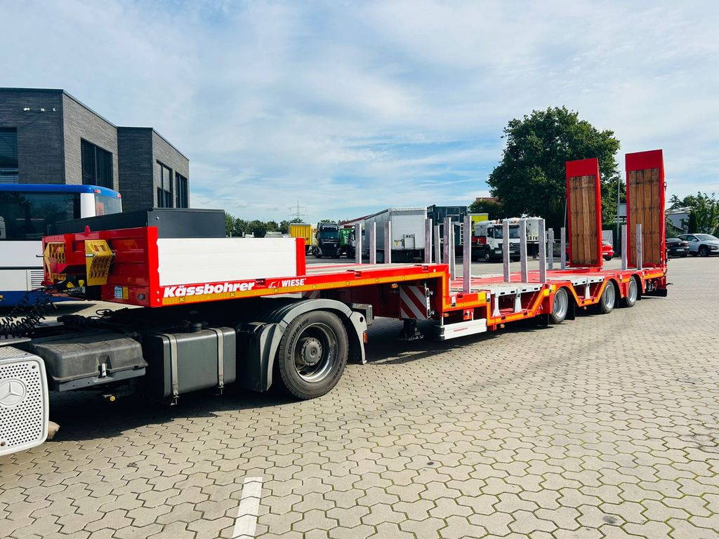 Kässbohrer KSLA RJ Mega Jumbo Tieflader mit Radmulden tele - Semi-remorque surbaissé: photos 3 Kässbohrer KSLA RJ Mega Jumbo Tieflader mit Radmulden tele - Semi-remorque surbaissé: photos 3