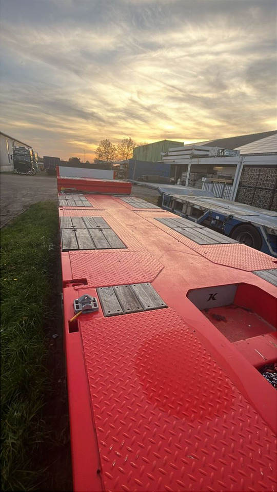 Semi-remorque surbaissé Kässbohrer KSLA RJ Mega Jumbo Tieflader tele Wie Neu: photos 14 Semi-remorque surbaissé Kässbohrer KSLA RJ Mega Jumbo Tieflader tele Wie Neu: photos 14