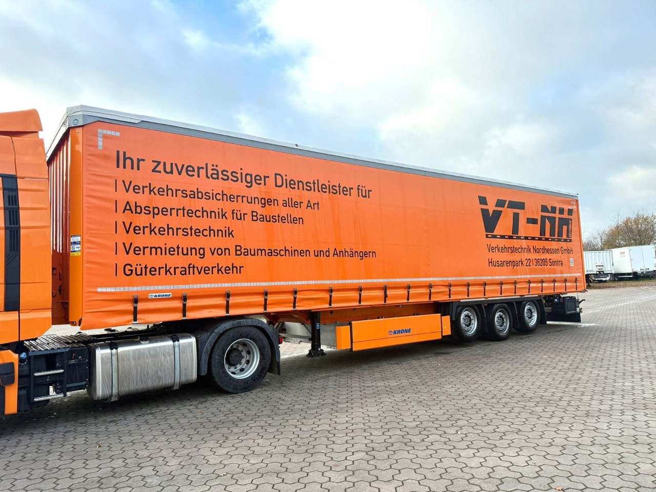 Krone Schiebeplanen Auflieger Wie Neu Code XL - Semi-remorque rideaux coulissants: photos 2 Krone Schiebeplanen Auflieger Wie Neu Code XL - Semi-remorque rideaux coulissants: photos 2