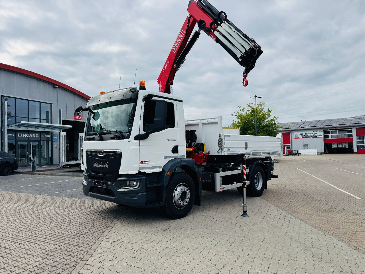 MAN 18.320 4x2 mit Fassi Ladekran Sofort Verfügbar - Camion benne, Camion grue: photos 3 MAN 18.320 4x2 mit Fassi Ladekran Sofort Verfügbar - Camion benne, Camion grue: photos 3