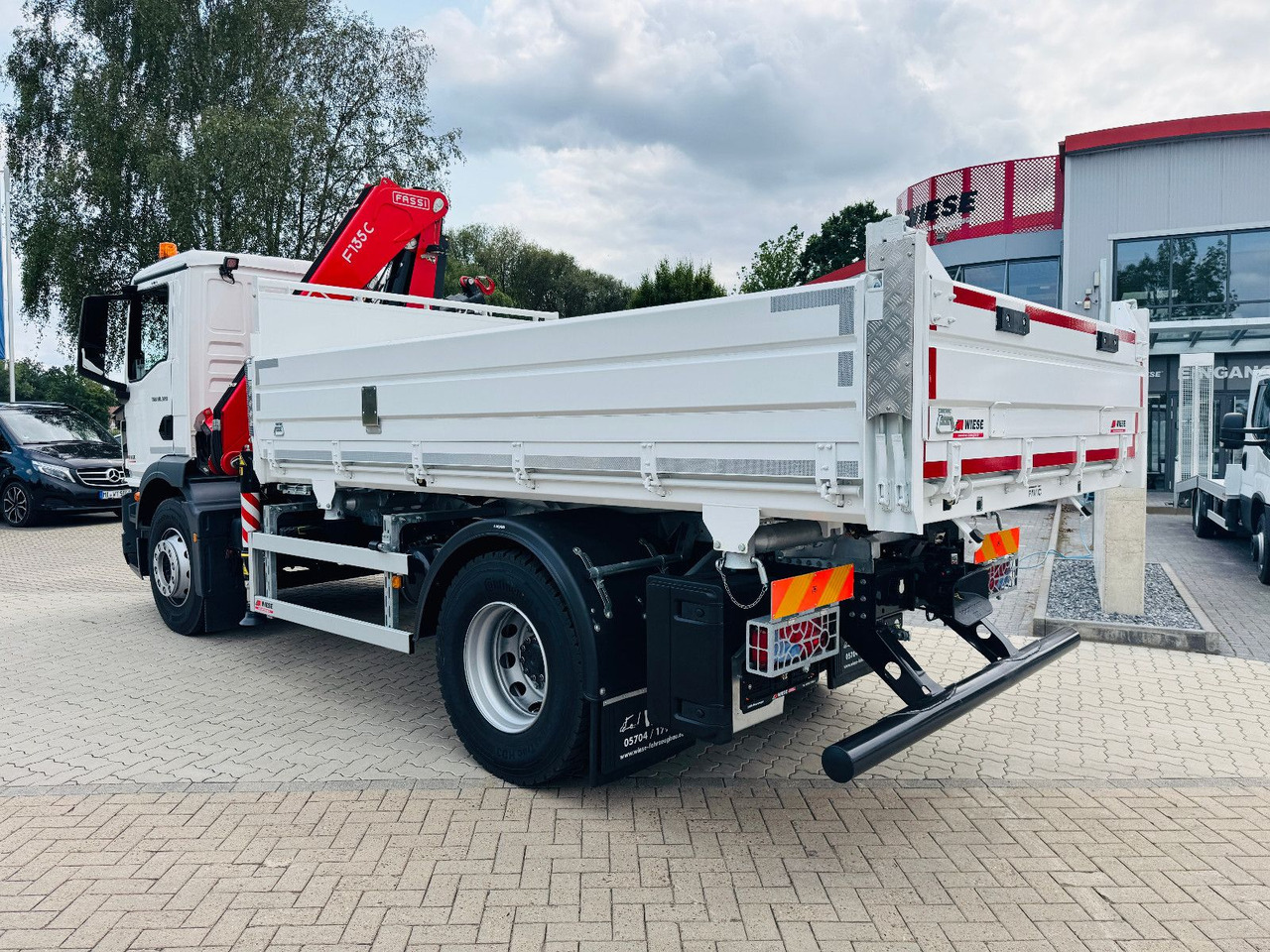 MAN 18.320 4x2 mit Fassi Ladekran Sofort Verfügbar - Camion benne, Camion grue: photos 4 MAN 18.320 4x2 mit Fassi Ladekran Sofort Verfügbar - Camion benne, Camion grue: photos 4