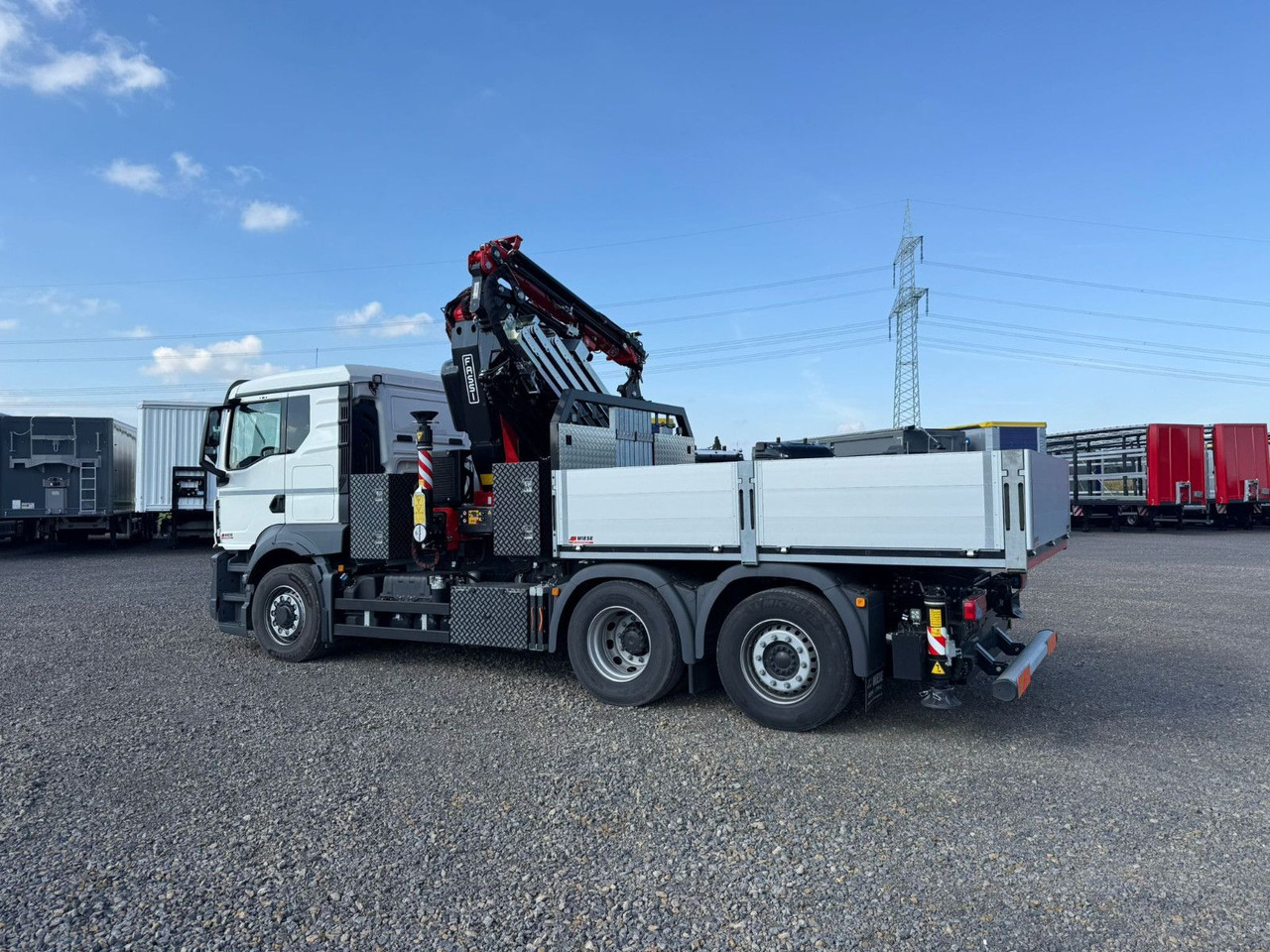 MAN 26.470 6x4-4 Hydrodrive Fassi Kran F545 Jib - Camion plateau, Camion grue: photos 2 MAN 26.470 6x4-4 Hydrodrive Fassi Kran F545 Jib - Camion plateau, Camion grue: photos 2