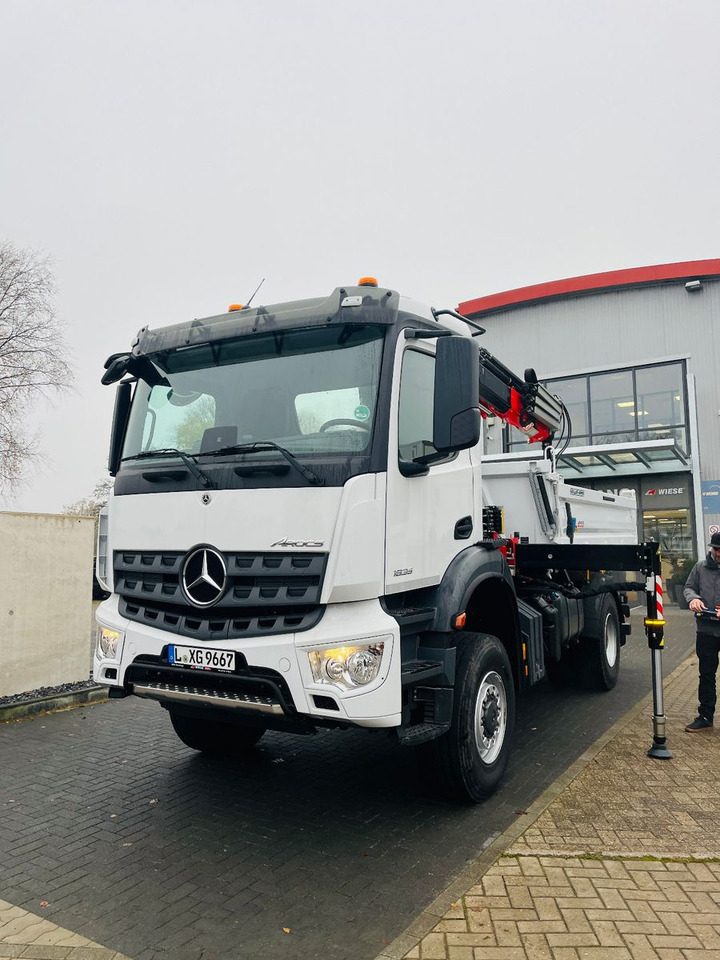 Mercedes-Benz Arocs 1835 4x4 Meiller Fassi F135 Kran Kipper - Camion benne, Camion grue: photos 5 Mercedes-Benz Arocs 1835 4x4 Meiller Fassi F135 Kran Kipper - Camion benne, Camion grue: photos 5