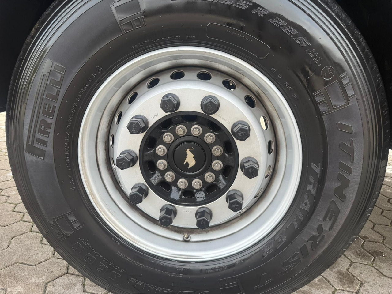 Semi-remorque benne Schmitz Cargobull SCB S3D Alu Kipper 60m³ Fast Neuwertig OKUSLIDE: photos 14 Semi-remorque benne Schmitz Cargobull SCB S3D Alu Kipper 60m³ Fast Neuwertig OKUSLIDE: photos 14