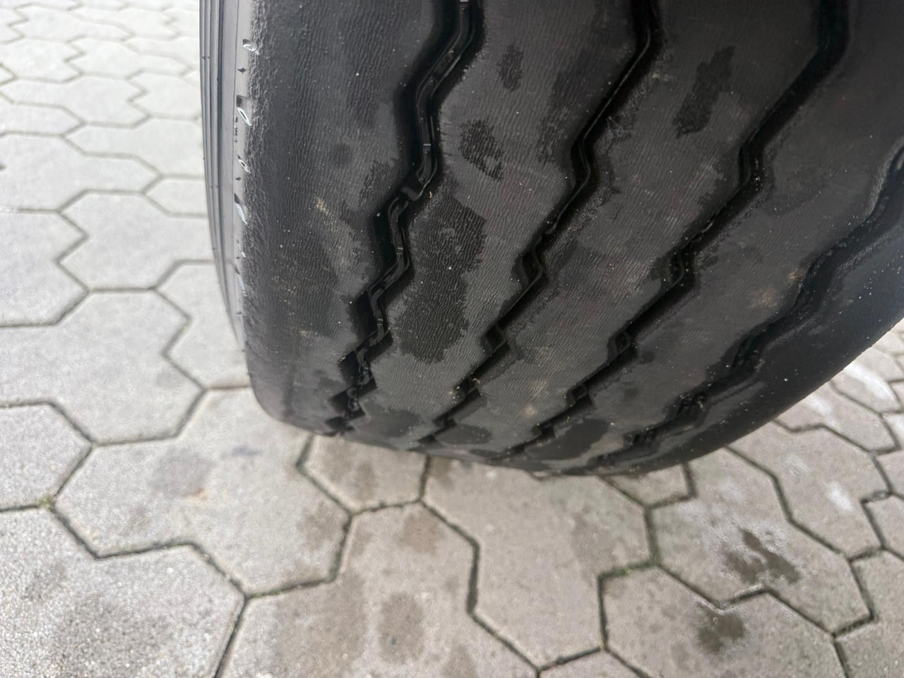 Semi-remorque benne Schmitz Cargobull SCB S3D Alu Kipper 60m³ Fast Neuwertig OKUSLIDE: photos 15 Semi-remorque benne Schmitz Cargobull SCB S3D Alu Kipper 60m³ Fast Neuwertig OKUSLIDE: photos 15