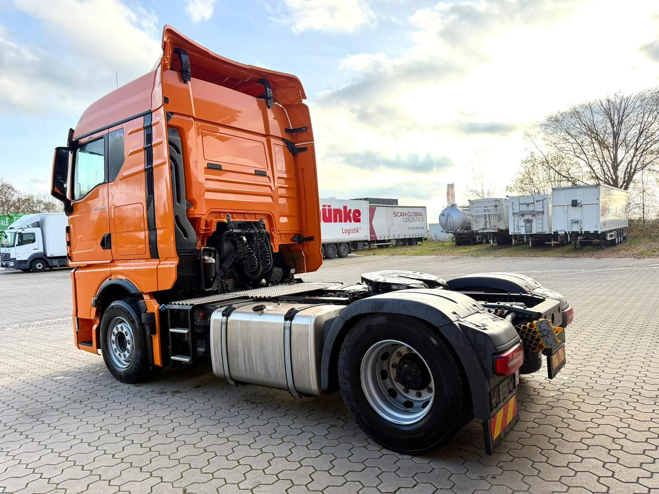 MAN TGX 18.510 23.000km!! Top Zustand - Tracteur routier: photos 4 MAN TGX 18.510 23.000km!! Top Zustand - Tracteur routier: photos 4