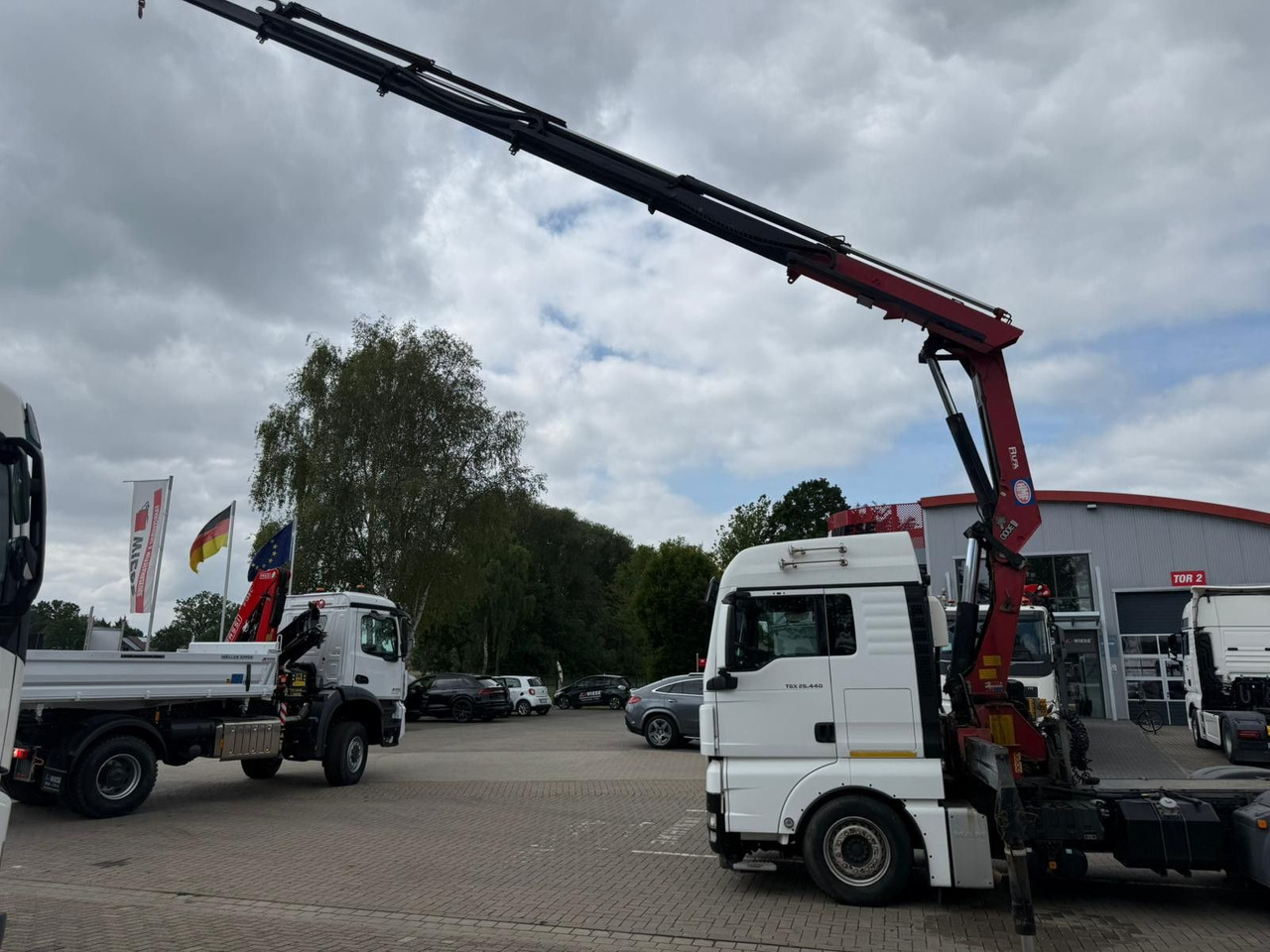 MAN TGX 26.440 6x2 mit HMF 3000-5 Kran TÜV NEU - Tracteur routier: photos 5 MAN TGX 26.440 6x2 mit HMF 3000-5 Kran TÜV NEU - Tracteur routier: photos 5
