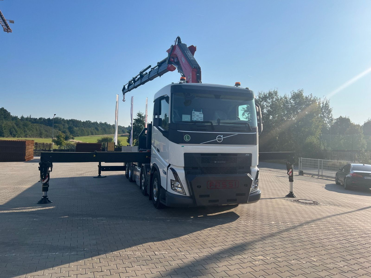 Volvo FH 500 8x2 Kran F710 RA2.26 - Camion plateau, Camion grue: photos 2 Volvo FH 500 8x2 Kran F710 RA2.26 - Camion plateau, Camion grue: photos 2