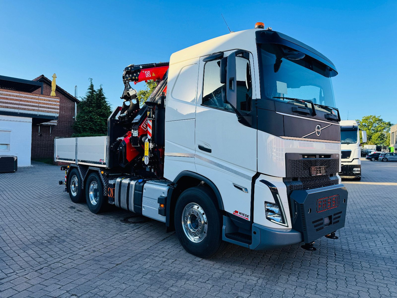 Volvo FH500 6x2 mit Fassi F545 2.27 JIB Winde sofort - Camion plateau, Camion grue: photos 1 Volvo FH500 6x2 mit Fassi F545 2.27 JIB Winde sofort - Camion plateau, Camion grue: photos 1