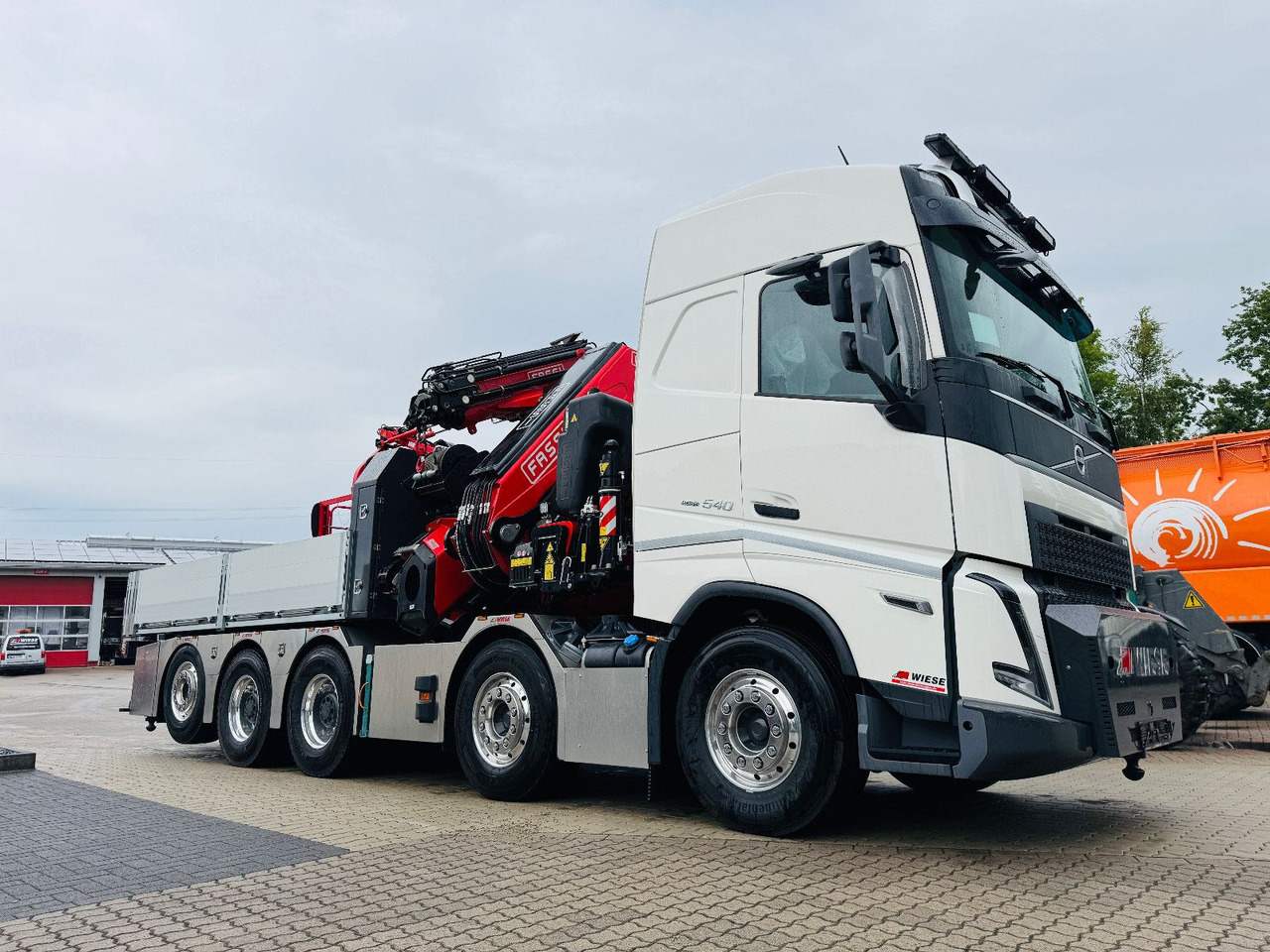 Volvo FH540 10x4 mit F1150 Ladekran, Sattelzugmaschine - Camion plateau, Camion grue: photos 4 Volvo FH540 10x4 mit F1150 Ladekran, Sattelzugmaschine - Camion plateau, Camion grue: photos 4