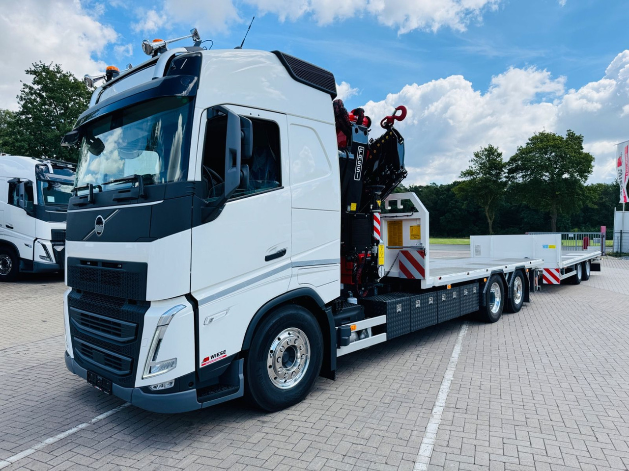 Volvo FH540 6x2 Containerpritsche mit F545RA.2.26 - Camion plateau, Camion grue: photos 2 Volvo FH540 6x2 Containerpritsche mit F545RA.2.26 - Camion plateau, Camion grue: photos 2