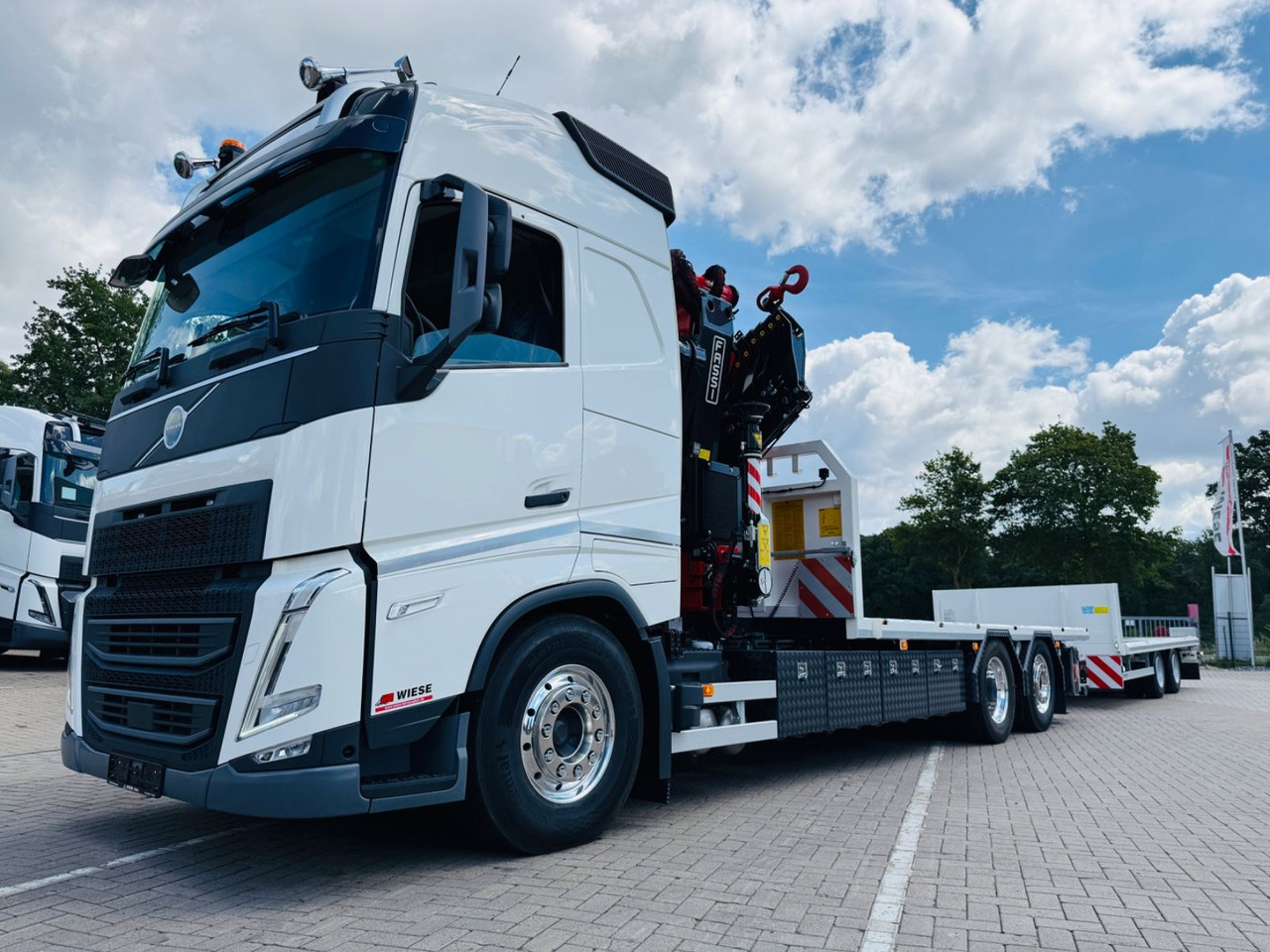 Volvo FH540 6x2 Containerpritsche mit F545RA.2.26 - Camion plateau, Camion grue: photos 1 Volvo FH540 6x2 Containerpritsche mit F545RA.2.26 - Camion plateau, Camion grue: photos 1