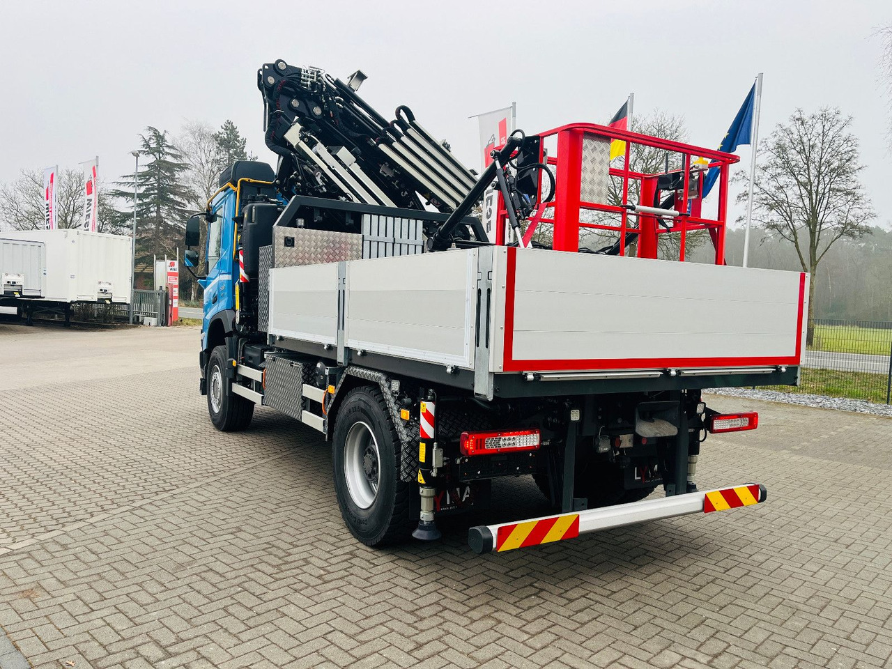 Volvo FMX 500 inkl. F345RB.2.24 & L324 +V20 & Korb - Camion grue: photos 4 Volvo FMX 500 inkl. F345RB.2.24 & L324 +V20 & Korb - Camion grue: photos 4