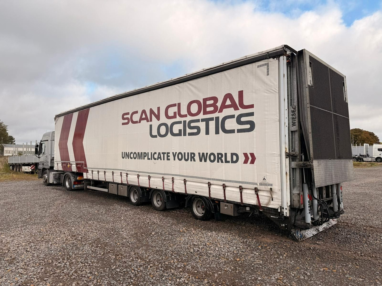 Wiese Gabelstaplertransporter Rampe Mega Lowline - Semi-remorque surbaissé: photos 1 Wiese Gabelstaplertransporter Rampe Mega Lowline - Semi-remorque surbaissé: photos 1