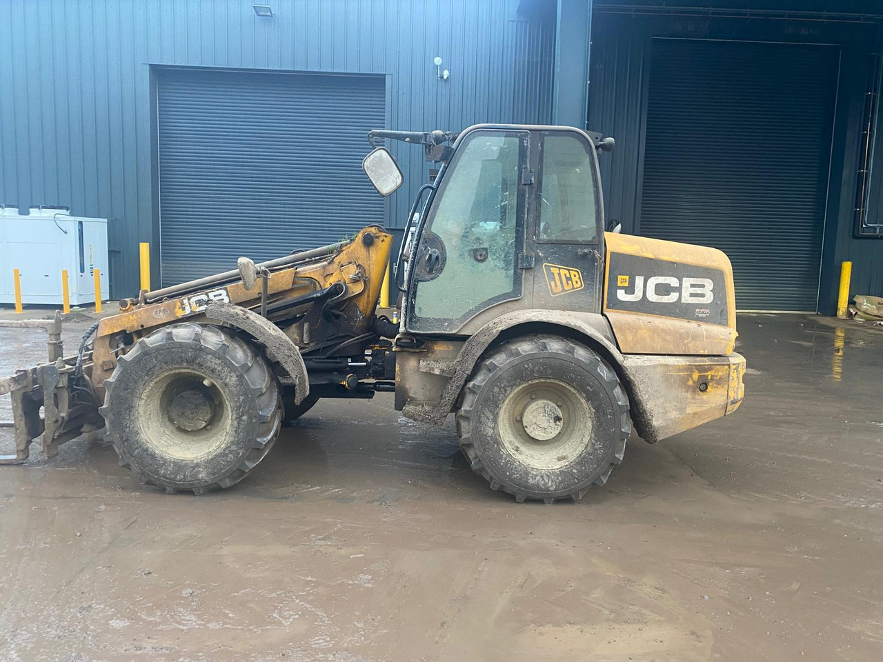 Chariot télescopique JCB TM310Agri: photos 1
