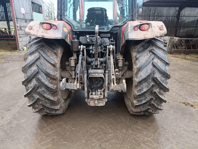 MASSEY FERGUSON 5711M - Tracteur agricole: photos 3 MASSEY FERGUSON 5711M - Tracteur agricole: photos 3