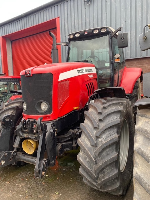 MASSEY FERGUSON 7495 VT - Tracteur agricole: photos 1 MASSEY FERGUSON 7495 VT - Tracteur agricole: photos 1