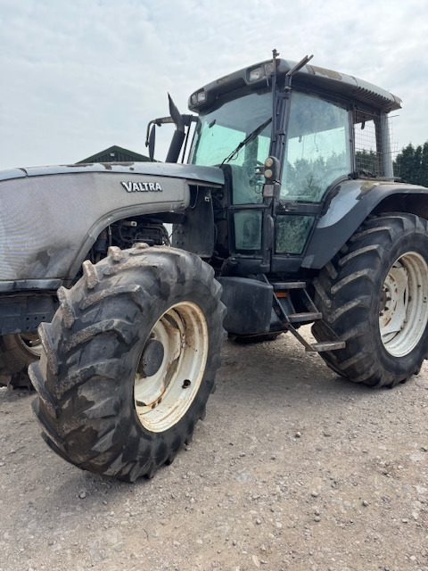 VALTRA T130 - Tracteur agricole: photos 4 VALTRA T130 - Tracteur agricole: photos 4