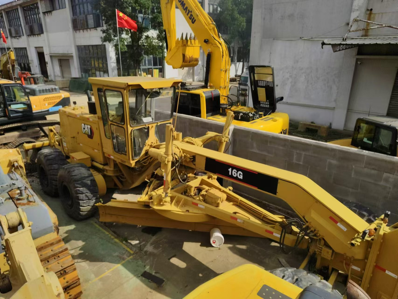 CATERPILLAR 16G - Niveleuse: photos 1 CATERPILLAR 16G - Niveleuse: photos 1