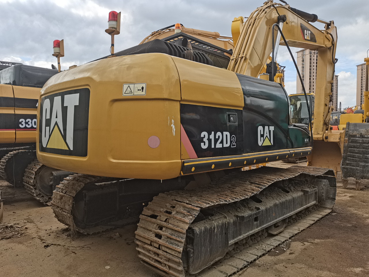 CATERPILLAR 312D2 - Pelle: photos 1 CATERPILLAR 312D2 - Pelle: photos 1