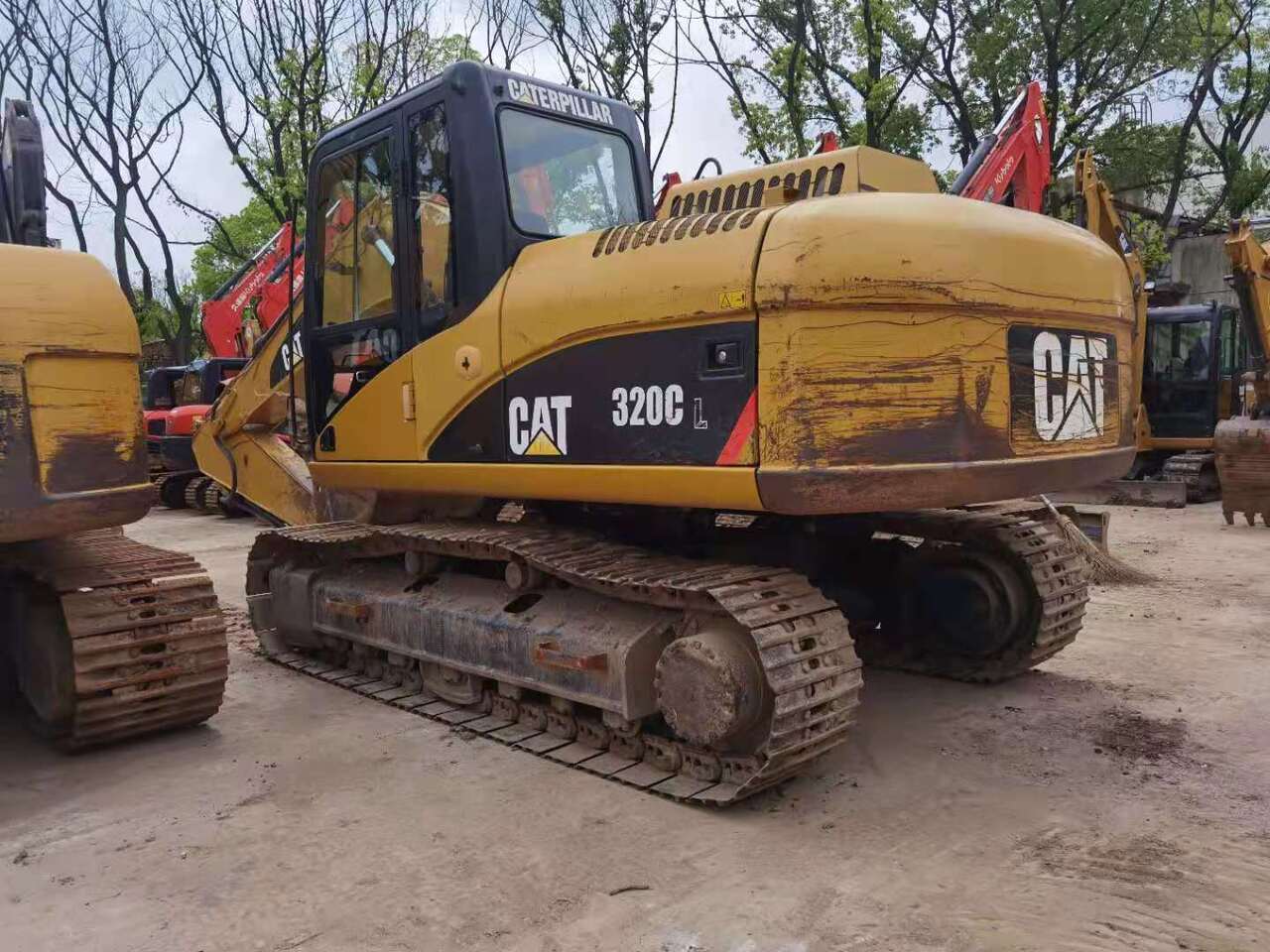CATERPILLAR 320CL - Pelle sur chenille: photos 1 CATERPILLAR 320CL - Pelle sur chenille: photos 1