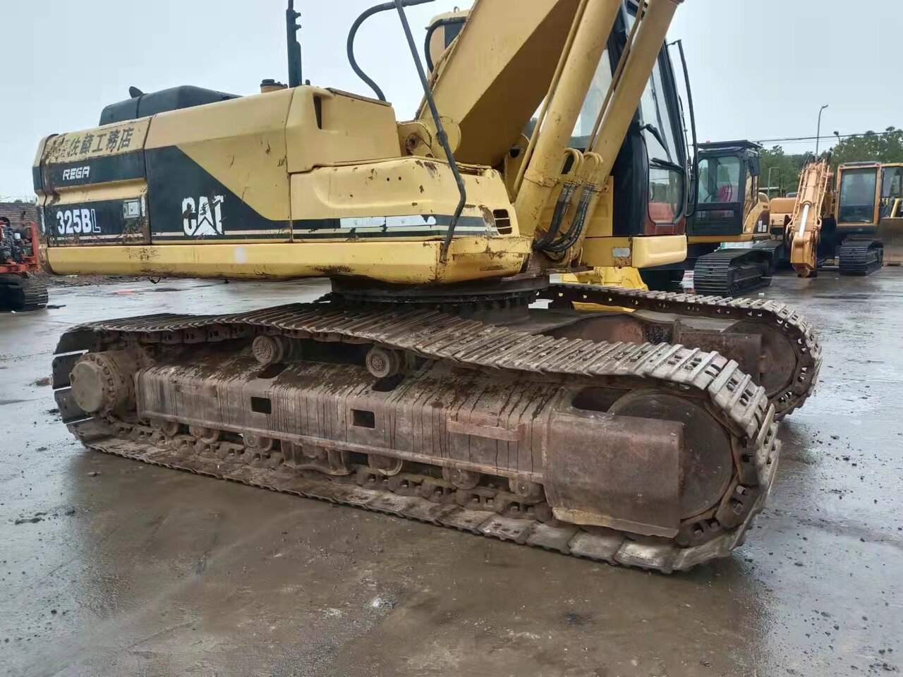 CATERPILLAR 325BL - Pelle sur chenille: photos 4 CATERPILLAR 325BL - Pelle sur chenille: photos 4
