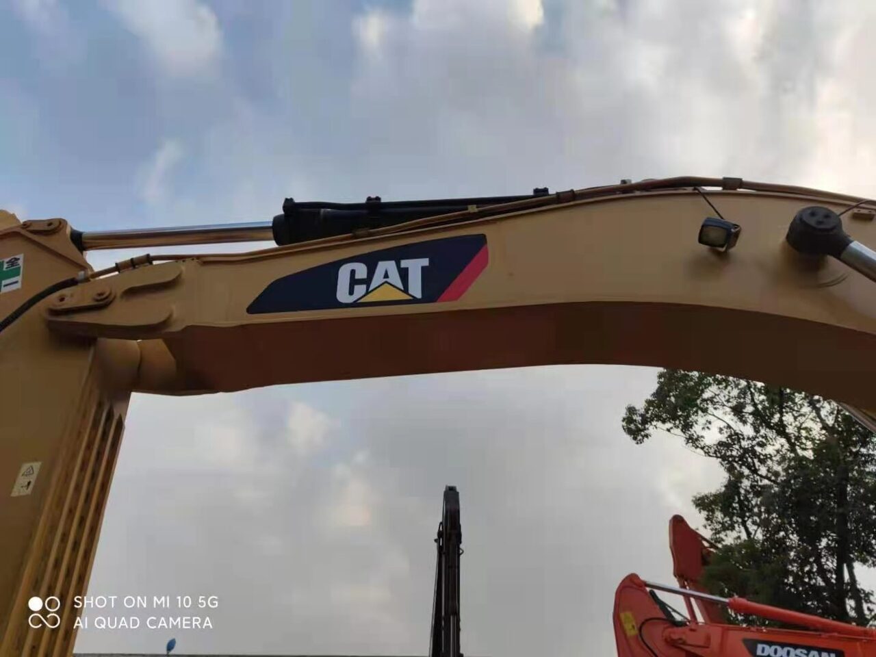 CATERPILLAR 345DL - Pelle sur chenille: photos 3 CATERPILLAR 345DL - Pelle sur chenille: photos 3