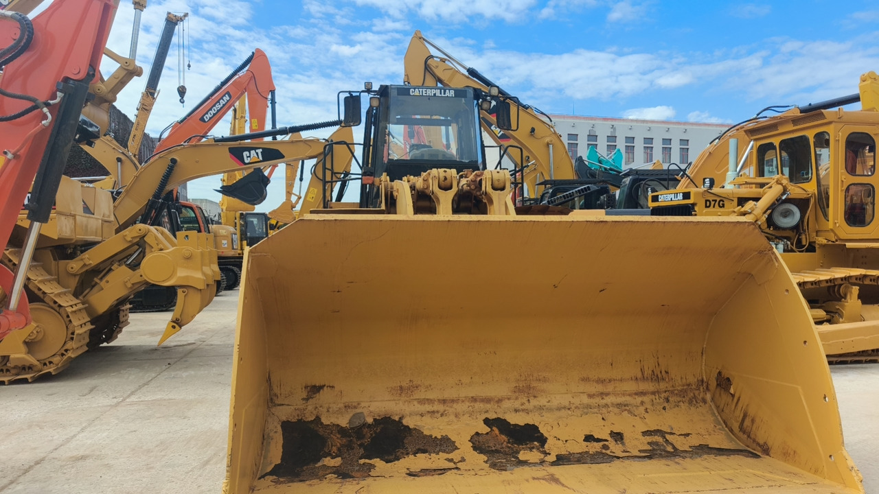 CATERPILLAR 980G - Chargeuse sur pneus: photos 4 CATERPILLAR 980G - Chargeuse sur pneus: photos 4