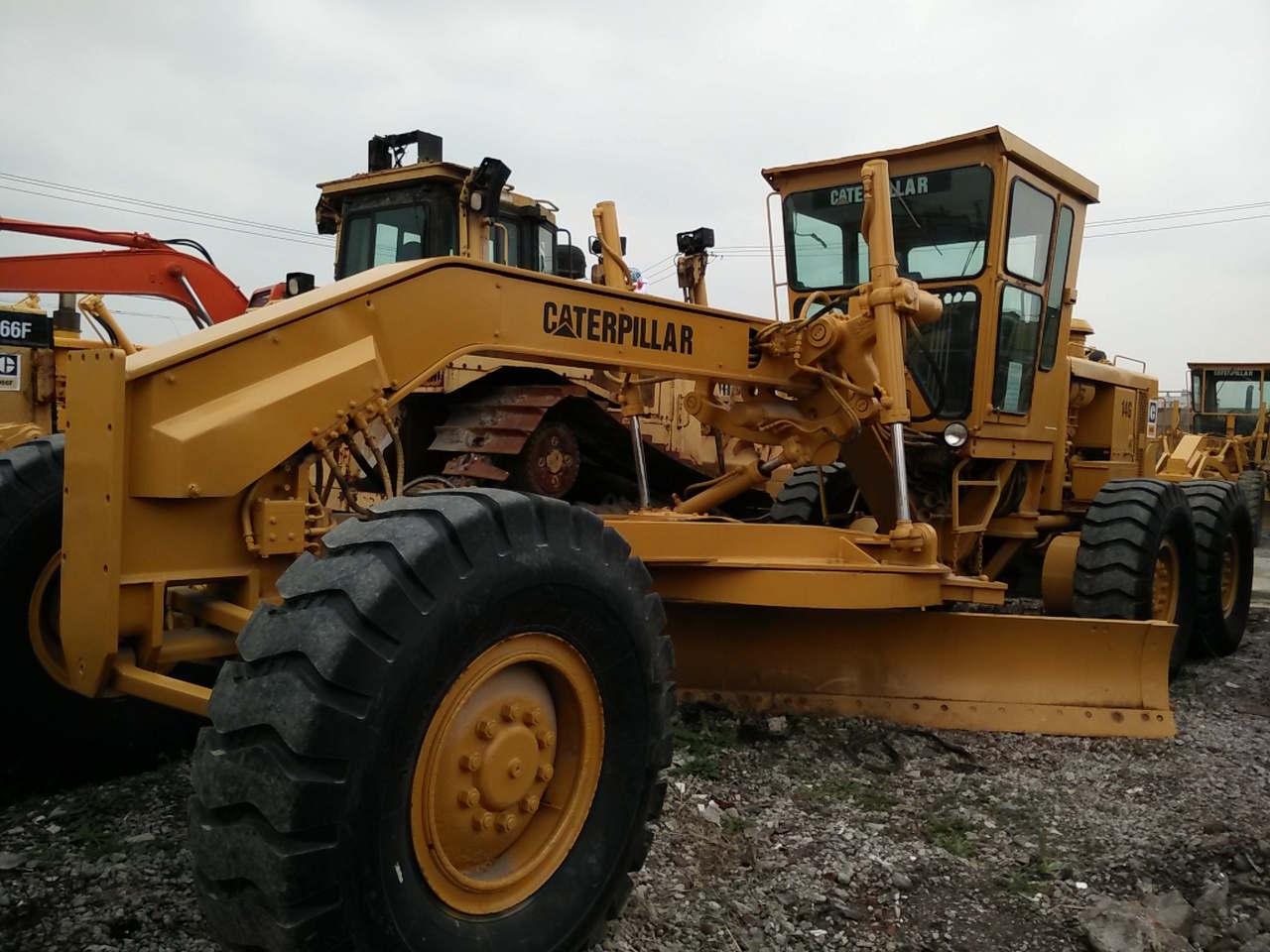 CATERPILLAR CAT-14G-Grader - Niveleuse: photos 1 CATERPILLAR CAT-14G-Grader - Niveleuse: photos 1