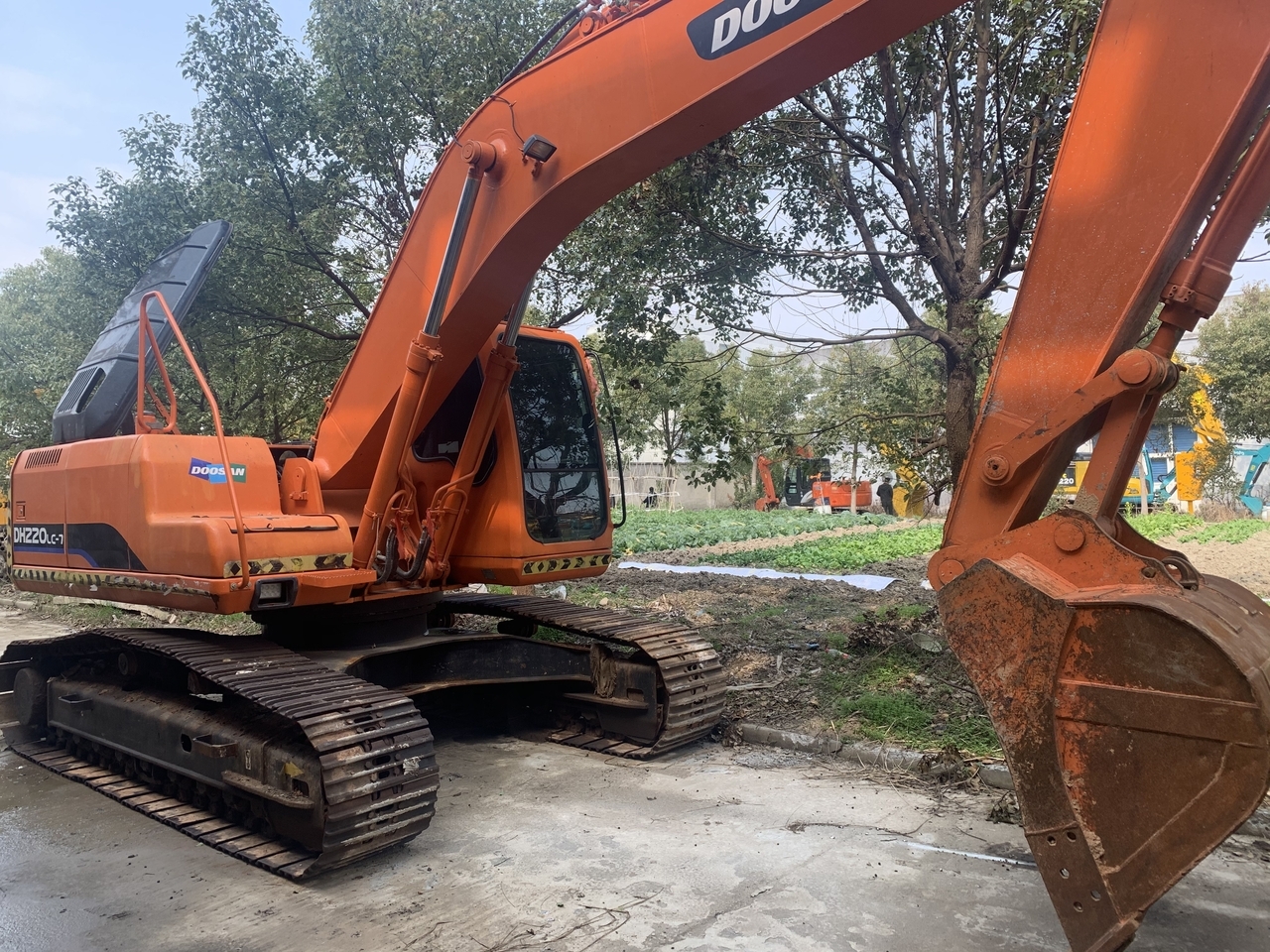 DOOSAN DH200LC-7 - Pelle sur chenille: photos 1 DOOSAN DH200LC-7 - Pelle sur chenille: photos 1