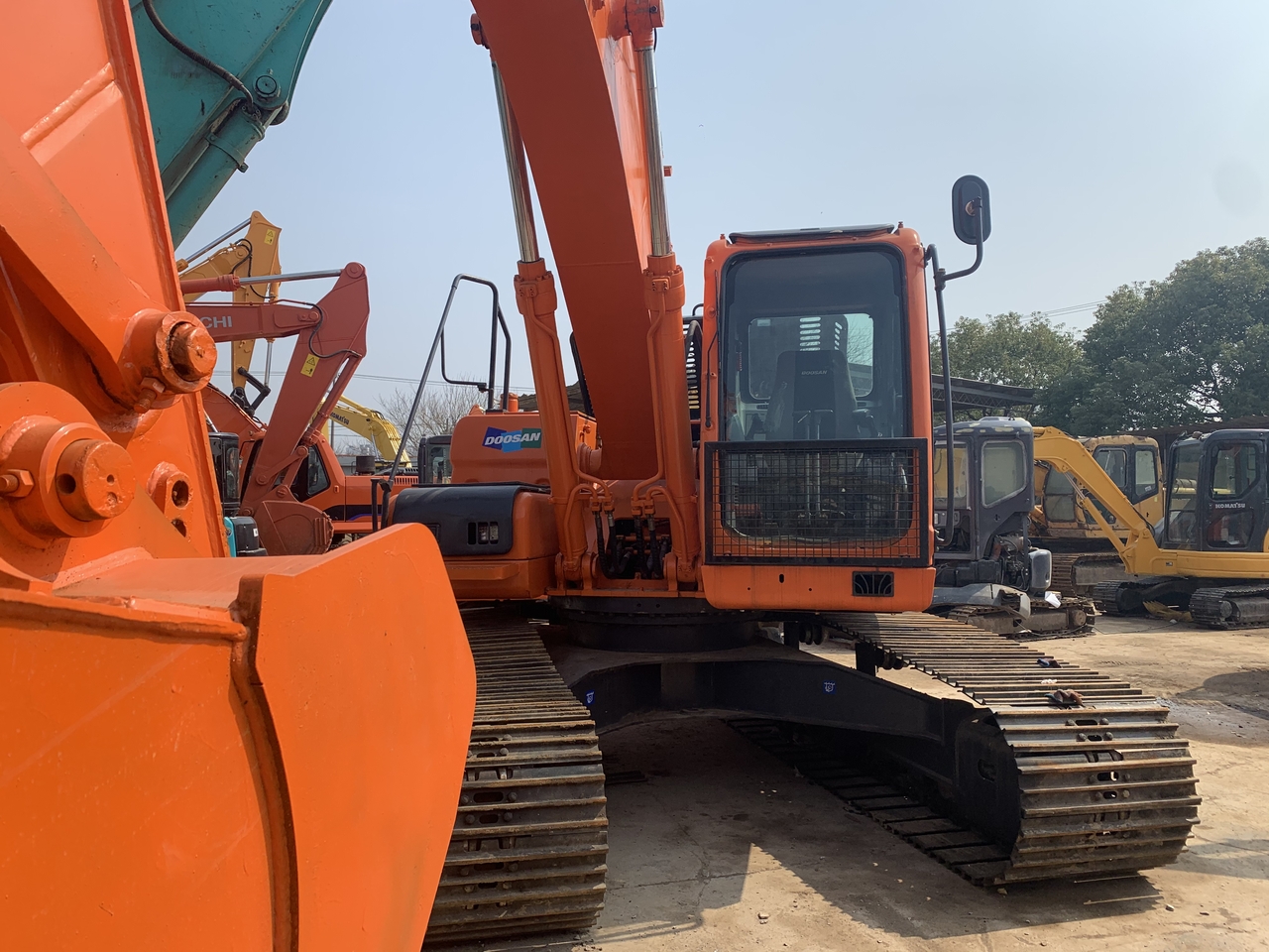 DOOSAN DX225LC-excavator - Pelle sur chenille: photos 4 DOOSAN DX225LC-excavator - Pelle sur chenille: photos 4