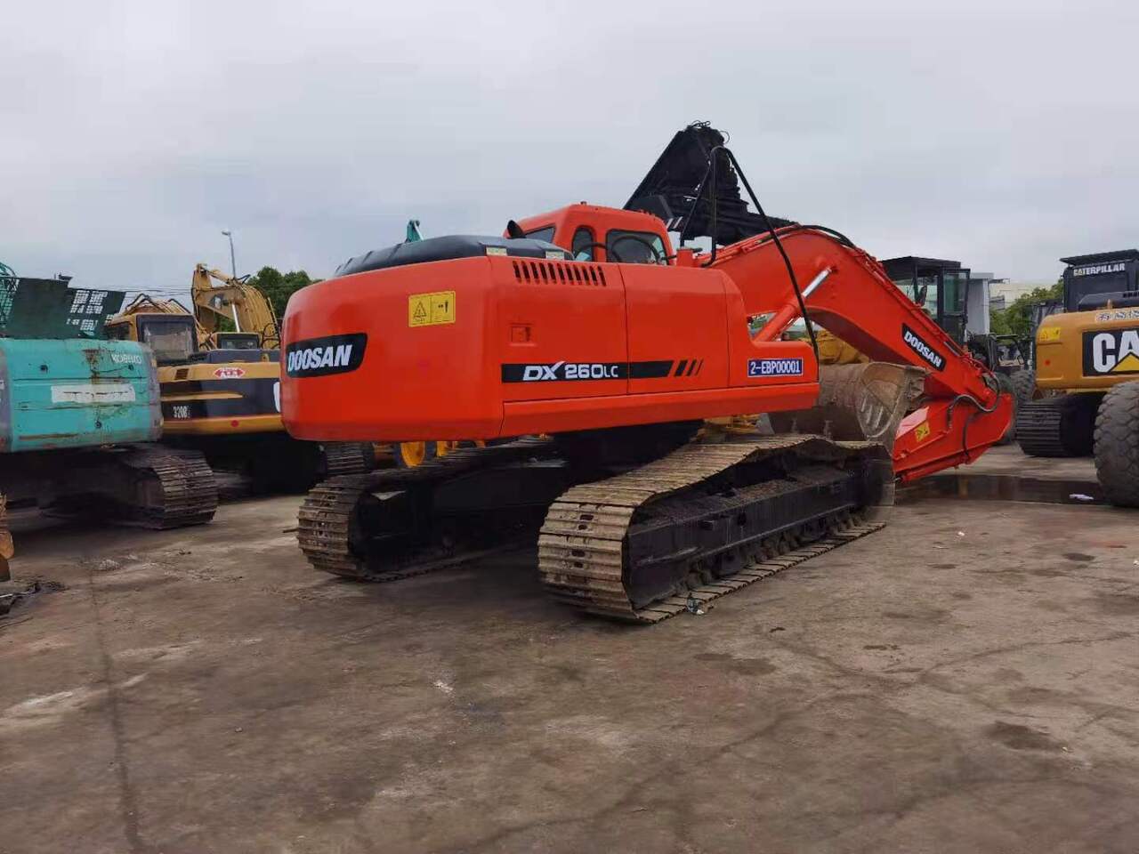 DOOSAN DX260 - Pelle sur chenille: photos 4 DOOSAN DX260 - Pelle sur chenille: photos 4