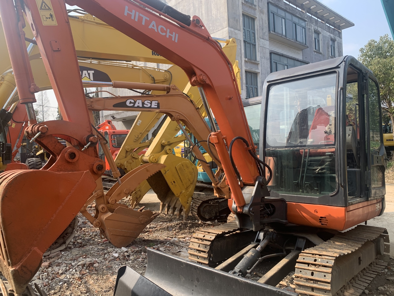 HITACHI ZX35U - Mini pelle: photos 2 HITACHI ZX35U - Mini pelle: photos 2