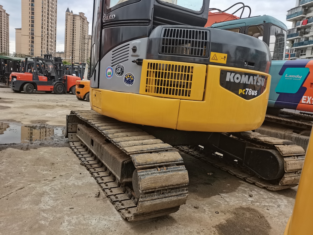 KOMATSU 78US-mini excavator - Mini pelle: photos 3 KOMATSU 78US-mini excavator - Mini pelle: photos 3