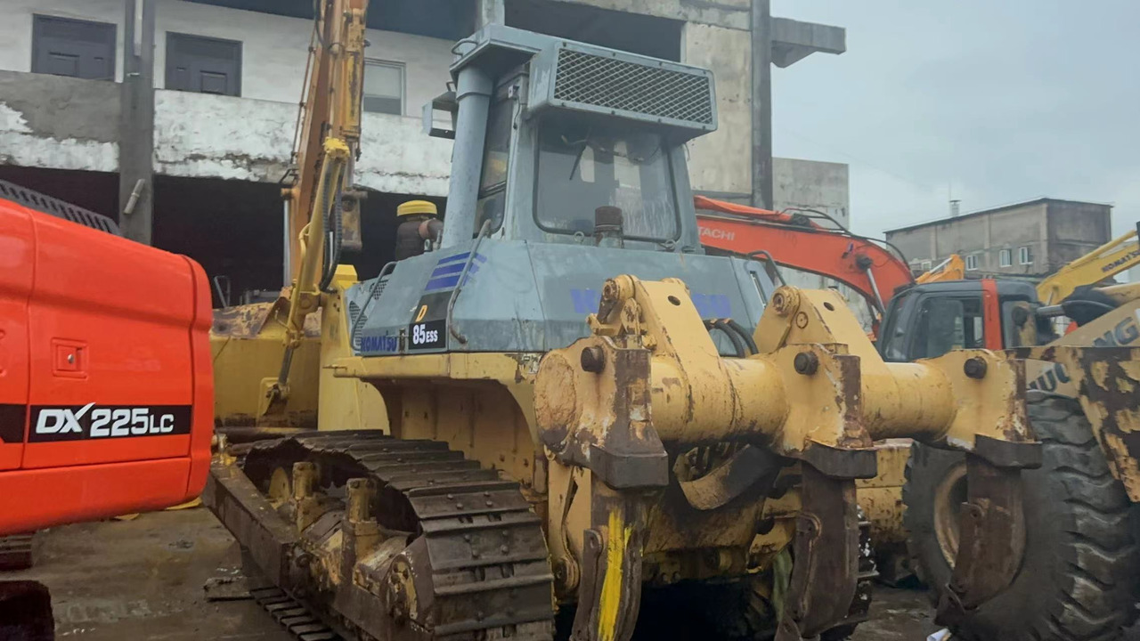 KOMATSU D85 - Bulldozer: photos 3 KOMATSU D85 - Bulldozer: photos 3