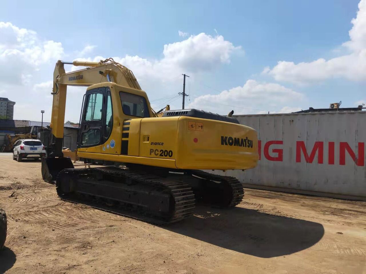 KOMATSU PC200-6 - Pelle sur chenille: photos 3 KOMATSU PC200-6 - Pelle sur chenille: photos 3
