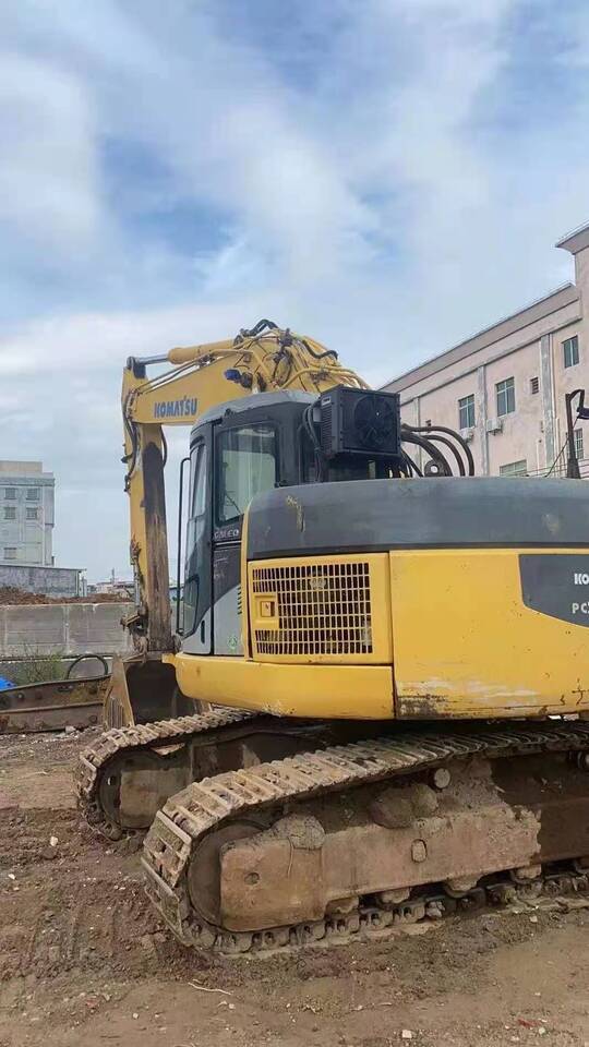 KOMATSU PC228US - Pelle sur chenille: photos 1 KOMATSU PC228US - Pelle sur chenille: photos 1