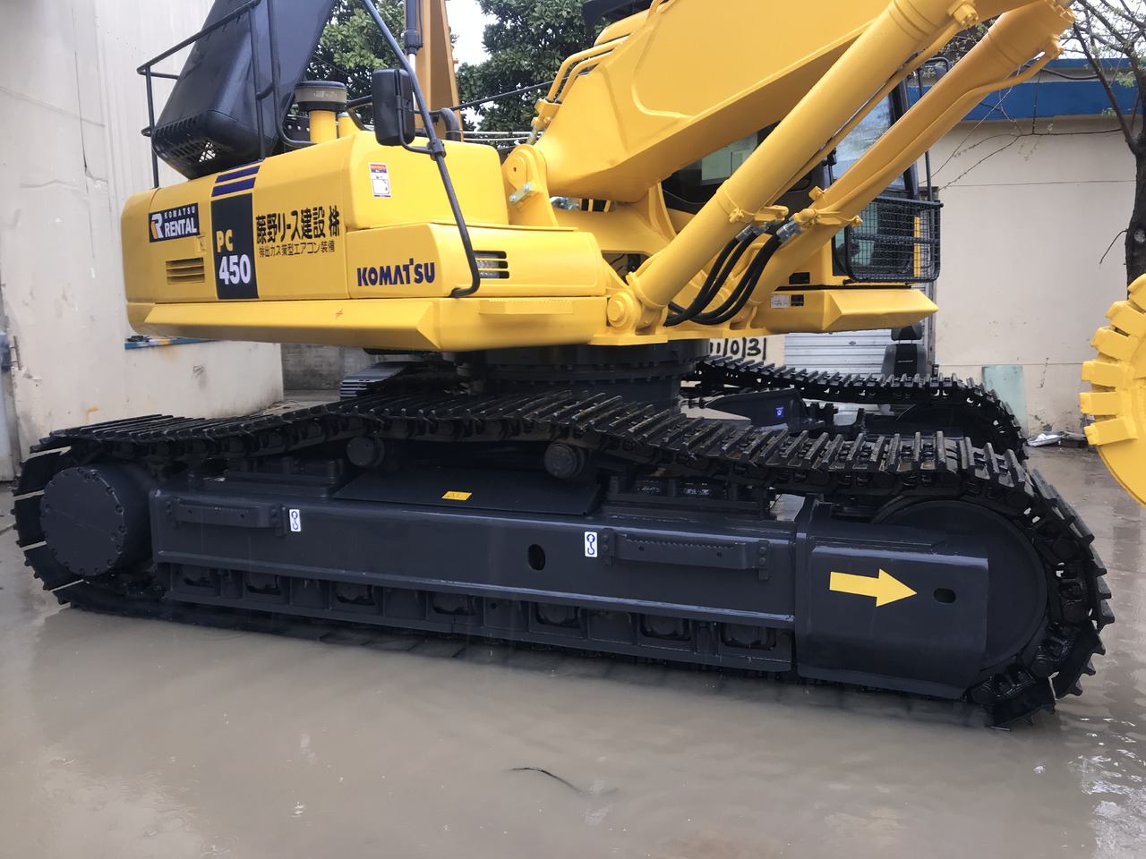 KOMATSU PC450-7-excavator - Pelle sur chenille: photos 2 KOMATSU PC450-7-excavator - Pelle sur chenille: photos 2