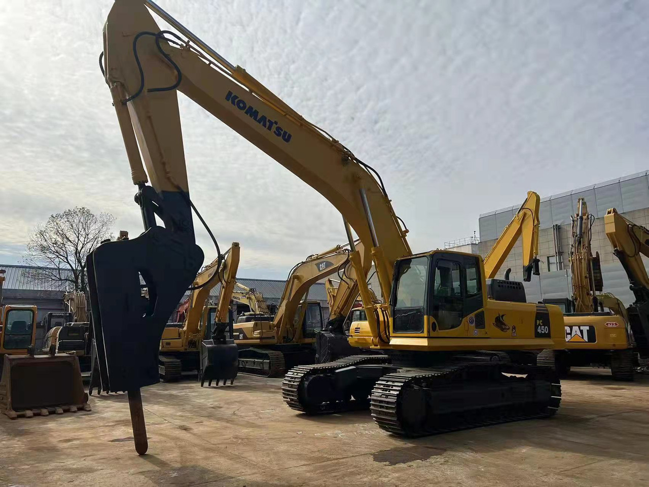 KOMATSU PC450-8-excavator - Pelle sur chenille: photos 3 KOMATSU PC450-8-excavator - Pelle sur chenille: photos 3