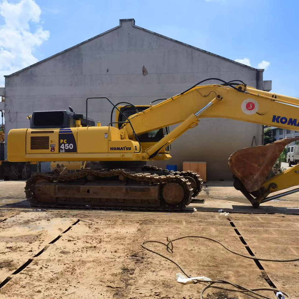 KOMATSU PC450-8-excavator - Pelle sur chenille: photos 2 KOMATSU PC450-8-excavator - Pelle sur chenille: photos 2