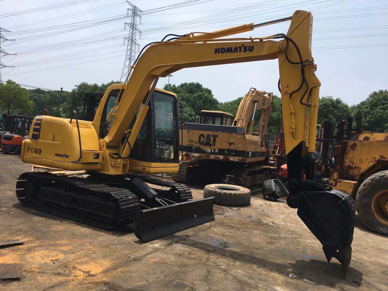 KOMATSU PC60-7 - Mini pelle: photos 3 KOMATSU PC60-7 - Mini pelle: photos 3