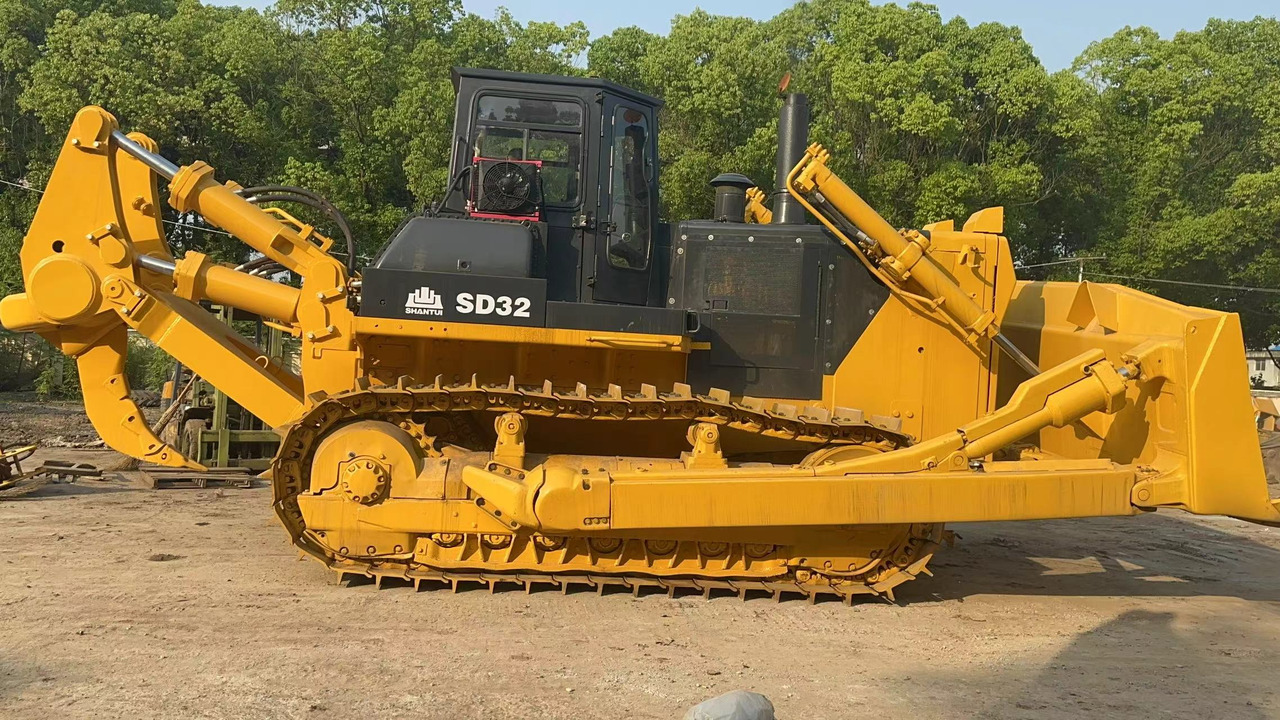 SHANTUI SD32 - Bulldozer: photos 1 SHANTUI SD32 - Bulldozer: photos 1